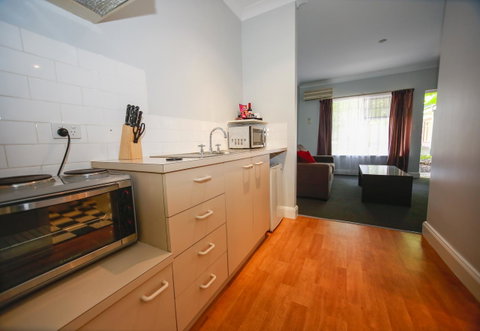 St Francis Winery - Accommodation Broome 8