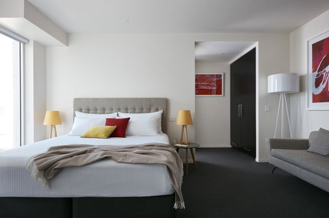 Art Series - The Watson - Accommodation Broome 14