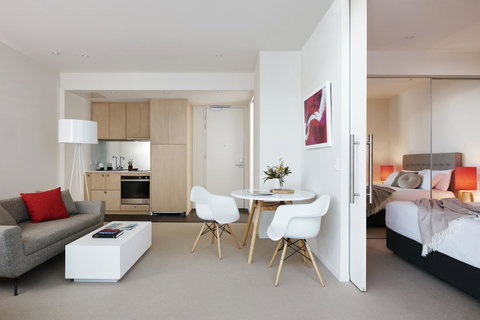 Art Series - The Watson - Accommodation Broome 16
