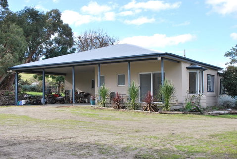 Back Valley Farmstay Bed And Breakfast - Accommodation Broome 1
