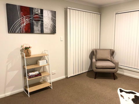 MODERN SPACIOUS 3 BR HOME - NEAR BEACH & AIRPORT - Accommodation Broome 6