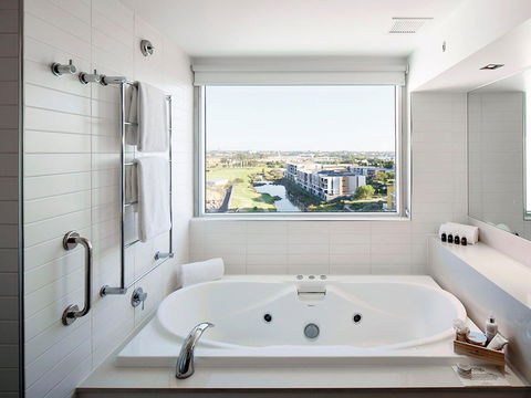 Crown Promenade Perth - Accommodation Broome 3