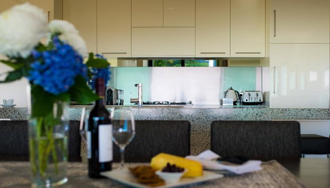 The Roozen Residence - Accommodation Broome 7