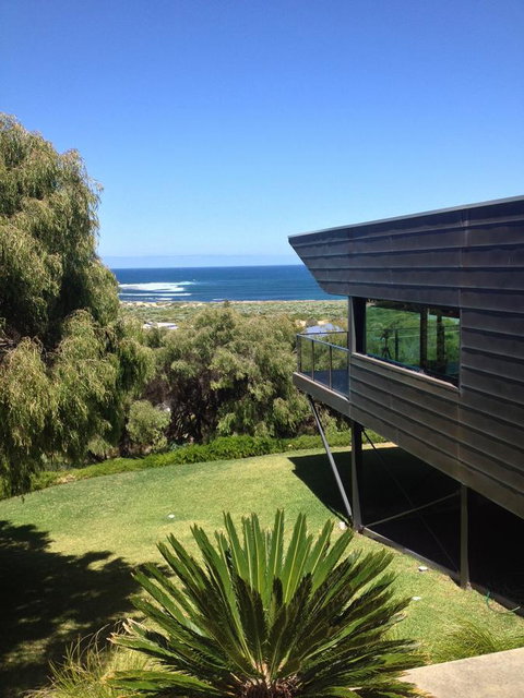 The Roozen Residence - Accommodation Broome 3