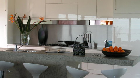 The Roozen Residence - Accommodation Broome 5