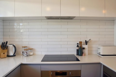 Cottesloe Beachfront Ocean View Apartment - Accommodation Broome 11