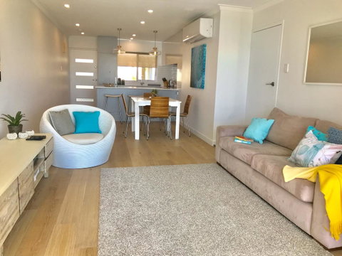 Cottesloe Beachfront Ocean View Apartment - Accommodation Broome 7