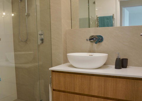 Cottesloe Beachfront Ocean View Apartment - Accommodation Broome 17