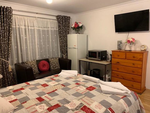 Ascot Comfort - Accommodation Broome 8