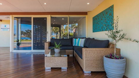 Starboard Views Kalbarri - River Front Apartment - Accommodation Broome 9