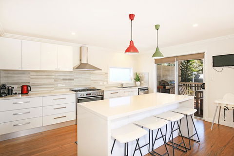 Calming Waters - Pet Friendly - Community Pool - Accommodation Broome 15