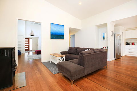 Calming Waters - Pet Friendly - Community Pool - Accommodation Broome 10
