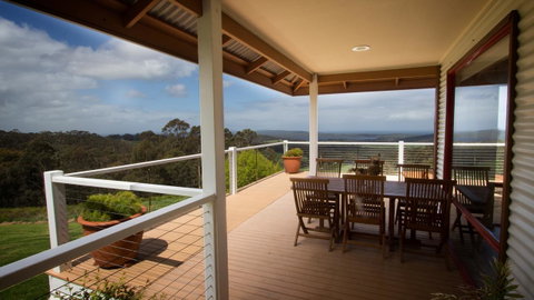 Karri Mia Chalets And Studios - Accommodation Broome 38