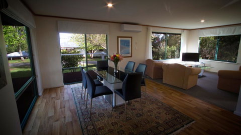 Karri Mia Chalets And Studios - Accommodation Broome 29