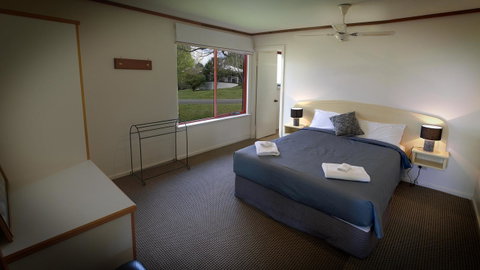 Karri Mia Chalets And Studios - Accommodation Broome 20