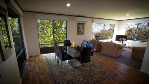 Karri Mia Chalets And Studios - Accommodation Broome 25