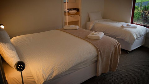 Karri Mia Chalets And Studios - Accommodation Broome 6