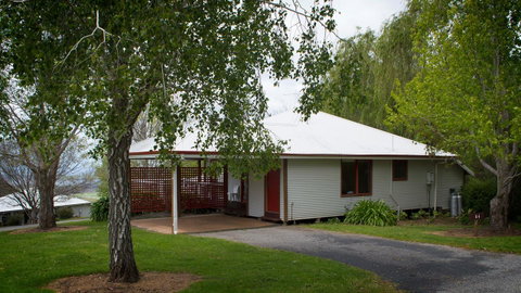 Karri Mia Chalets And Studios - Accommodation Broome 34