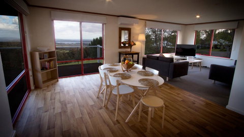 Karri Mia Chalets And Studios - Accommodation Broome 4