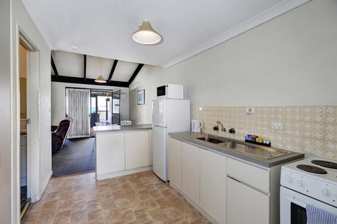 West Beach Lagoon 123 - Location & Views!!! - Accommodation Broome 5