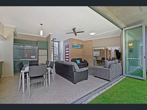 Crescent Head Spa Villa - Accommodation Broome 9