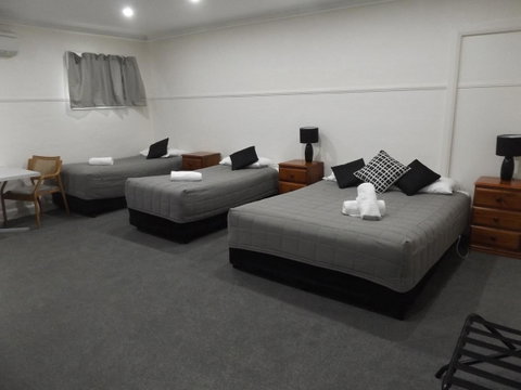 Ben Chifley Motor Inn - Accommodation Broome 1