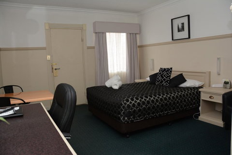 Ben Chifley Motor Inn - Accommodation Broome 15