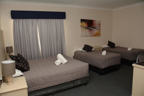 Ben Chifley Motor Inn - Accommodation Broome 16