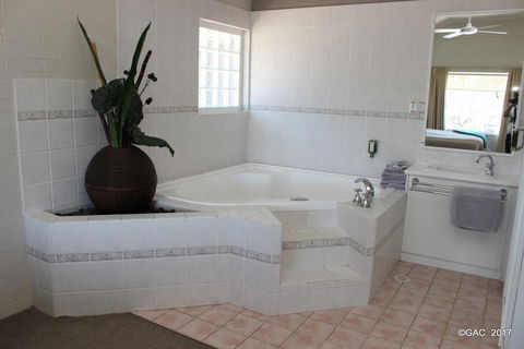 Mollymook Cove Apartments - Accommodation Broome 8