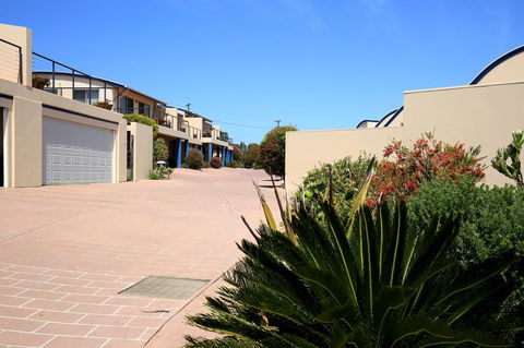 The Cove At Culburra - Direct Access To Beach - Accommodation Broome 24