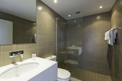 Metro Hotel Miranda - Accommodation Broome 21
