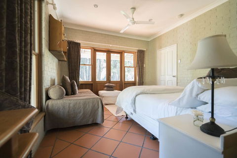 Thistle Hill Guesthouse - Walk To Many Wineries And Restaurants - Accommodation Broome 38