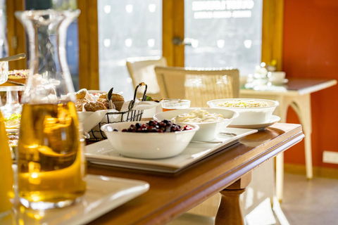 Thistle Hill Guesthouse - Walk To Many Wineries And Restaurants - Accommodation Broome 14