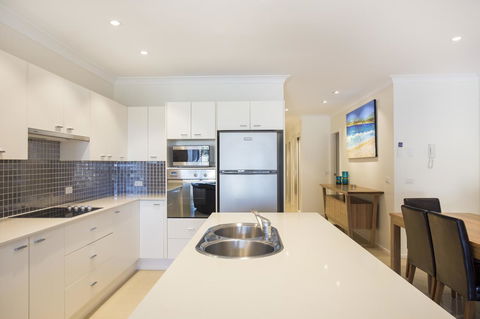 Beachfront 2 - Accommodation Broome 10