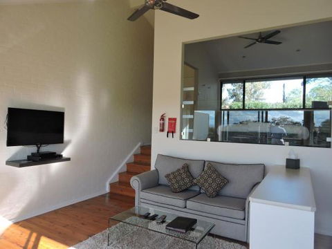 Wine Country Villas - Accommodation Broome 18