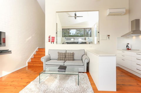 Wine Country Villas - Accommodation Broome 22