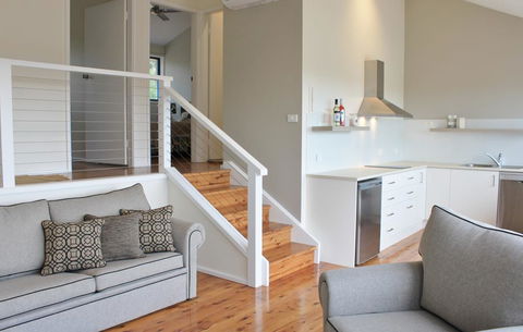 Wine Country Villas - Accommodation Broome 13