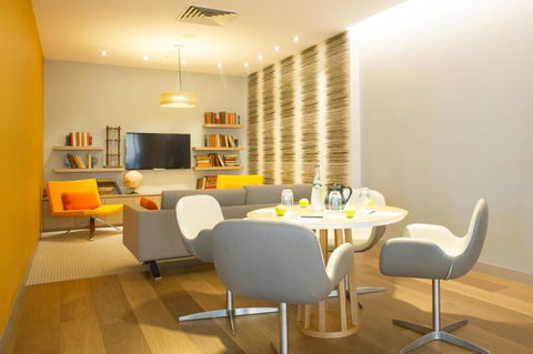 Novotel Sydney Darling Harbour - Accommodation Broome 27