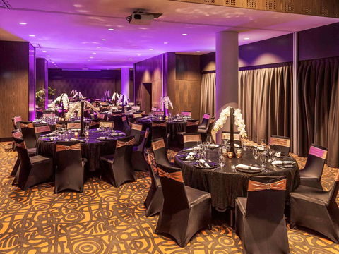 Novotel Sydney Darling Harbour - Accommodation Broome 42