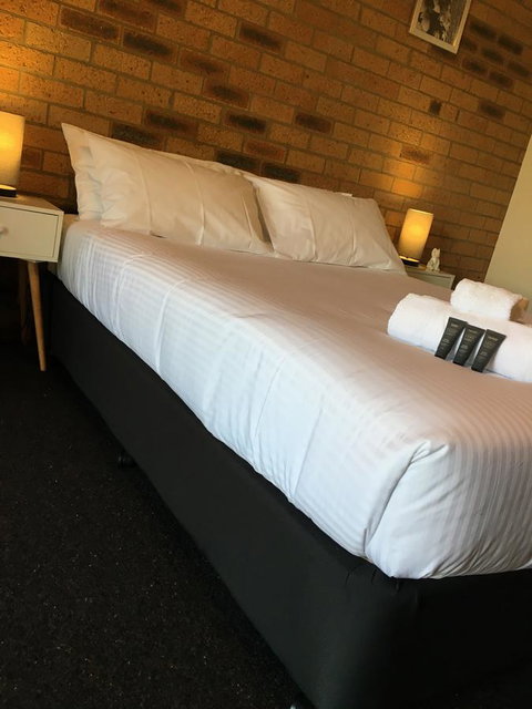 Bega Downs Motor Inn - Accommodation Broome 12