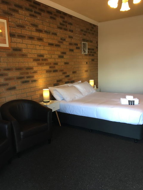 Bega Downs Motor Inn - Accommodation Broome 8
