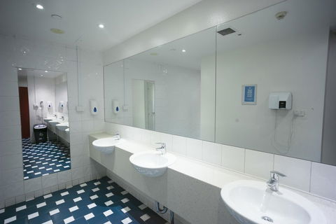 YHA Sydney Central - Accommodation Broome 11