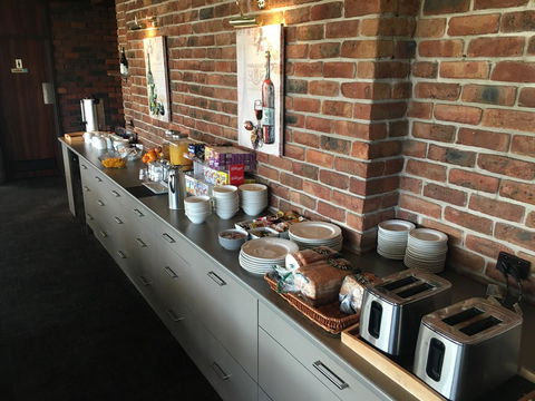 Econo Lodge Gateway Tamworth - Accommodation Broome 10
