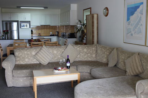 The Boathouse Resort Luxury Apartments - Accommodation Broome 14