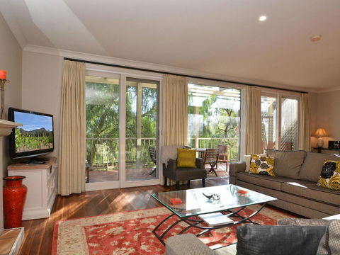 Villa 3br Chianti Villa Located Within Cypress Lakes Resort - Accommodation Broome 19