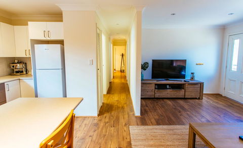 Sunbaker Pet Friendly Awards Finalist 4 Mins Walk To Culburra Beach - Accommodation Broome 17