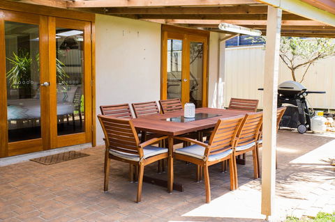Sunbaker Pet Friendly Awards Finalist 4 Mins Walk To Culburra Beach - Accommodation Broome 28
