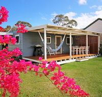 Hayes Beach House - Jervis Bay - Pet Friendly - Accommodation Broome
