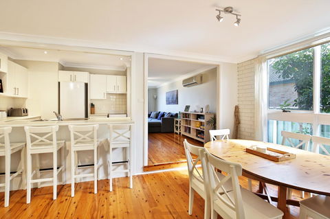 Hayes Beach House I Award Winner I 4 Mins To Beach - Accommodation Broome 12