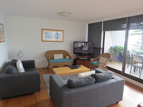 Manly Paradise Motel & Apartments - Accommodation Broome 25